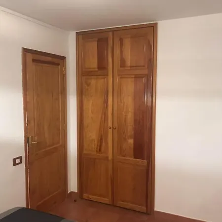 5 Min Walk From Yumbo 310 Apartment