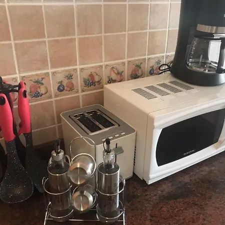 5 Min Walk From Yumbo 310 Apartment *