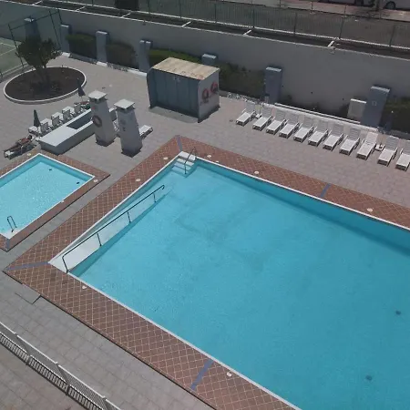 5 Min Walk From Yumbo 310 Apartment *